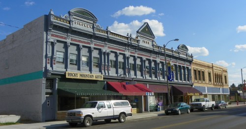 Looking down a historic main street with western architecture in Dillon, Montana.