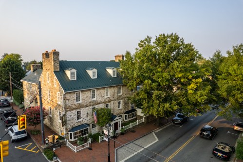 A photo of the stunning stone detail in the downtown architecture in Middleburg