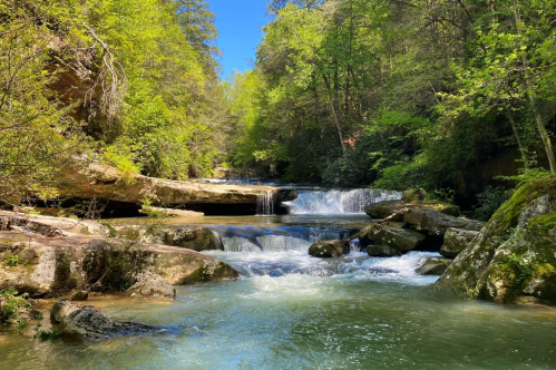 Small series of waterfalls on a hike in Daniel Boone National Forest