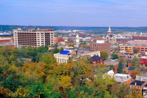 Eagle Point Park, Dubuque, Iowa Photo source: https://stock.adobe.com/images/eagle-point-park-dubuque-iowa/315214953?prev_url=detail