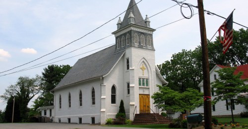 exterior of st. bartholmew's church in laytonsville maryland