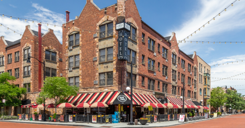 Red brick buildings in downtown Oak Park