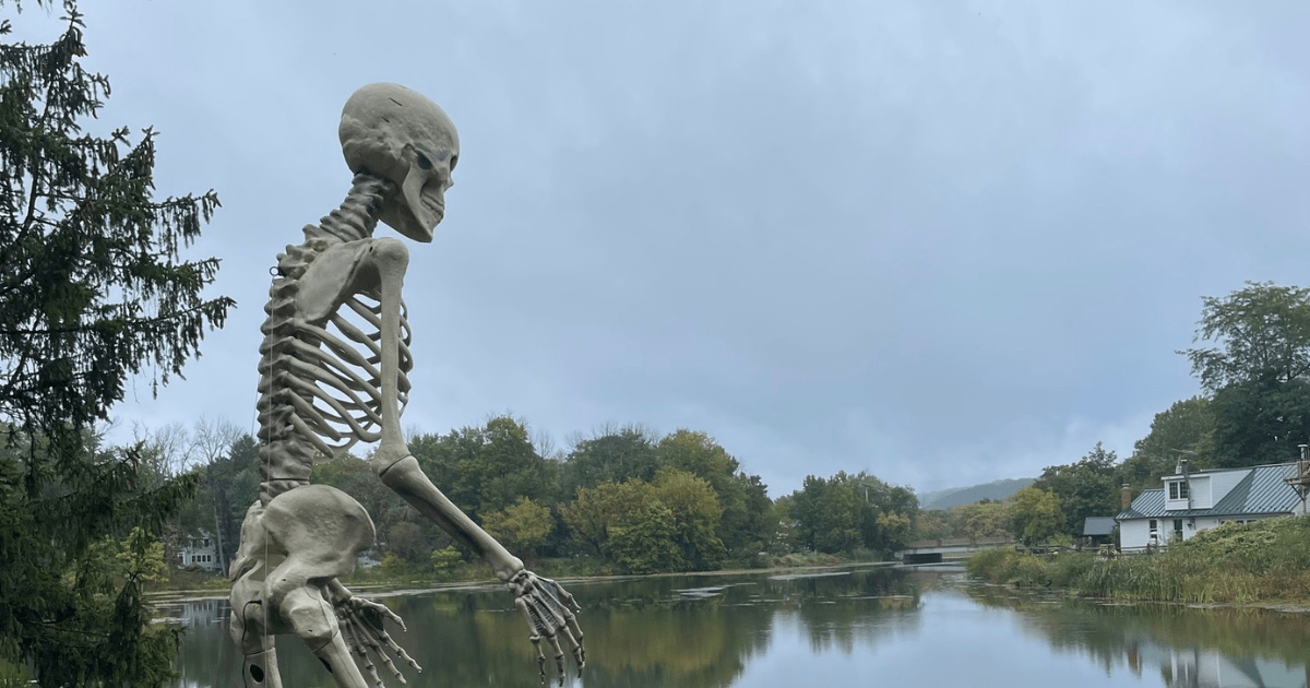 The One Small Town in New Jersey That Transforms Into a Terrifying Halloween Wonderland