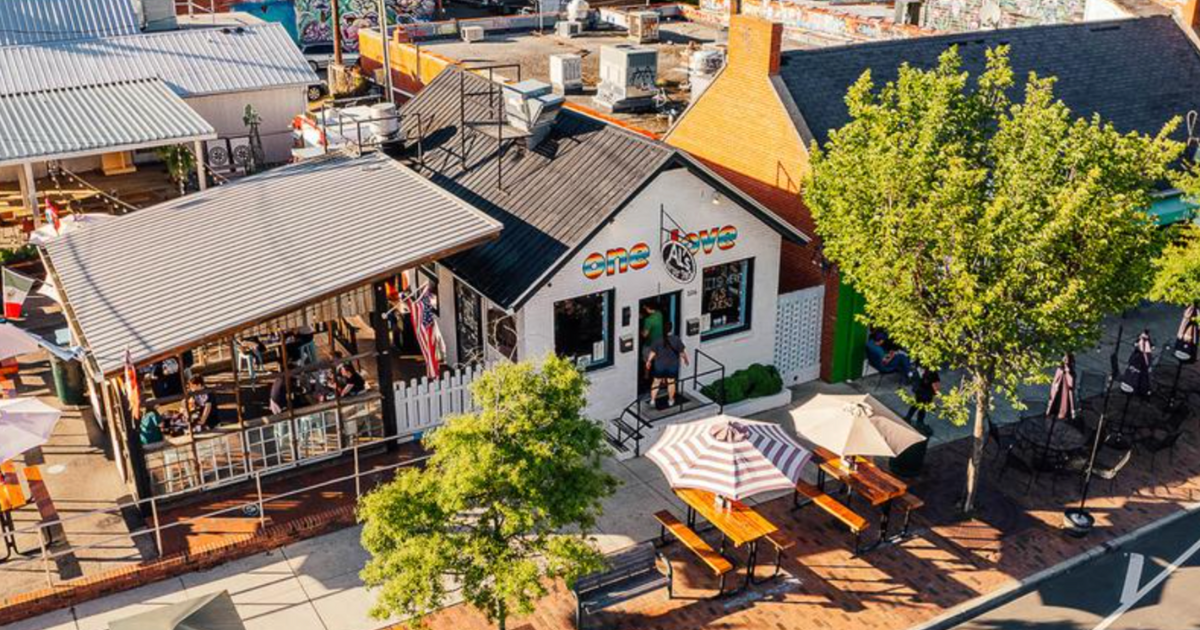 The Most Mouthwatering Burger in North Carolina Is Waiting For You at Al’s Burger Shack