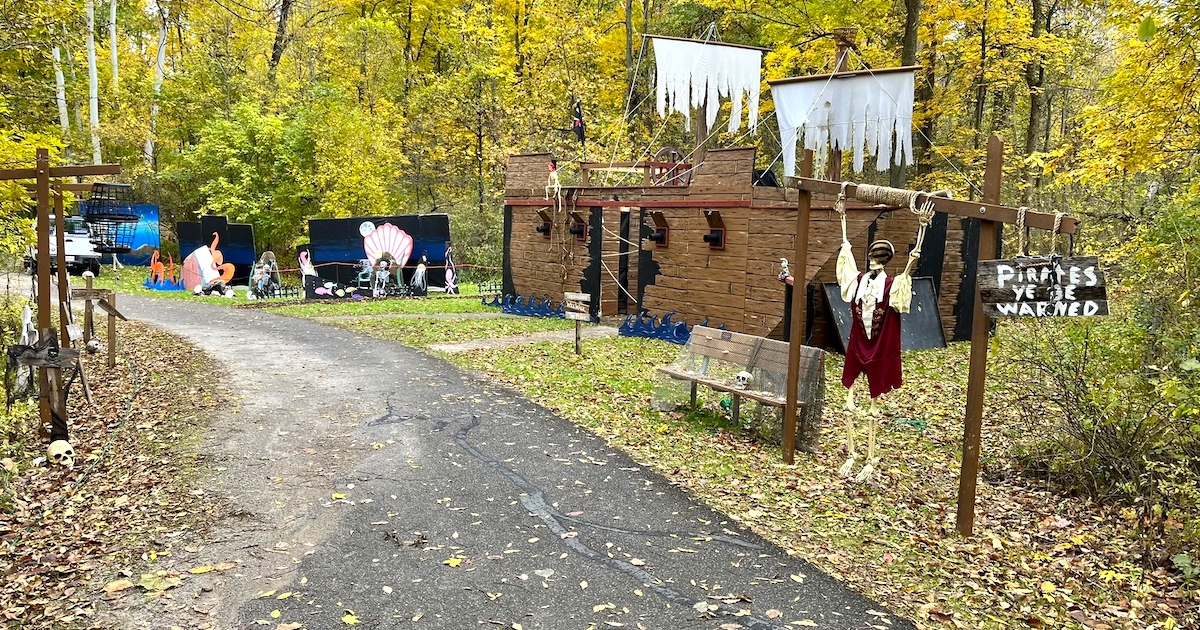 halloween-trail-carlisle-oh.jpg