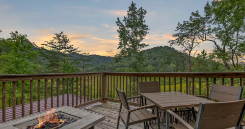 The rooftop deck view from a Kentucky Airbnb set up for stargazing.