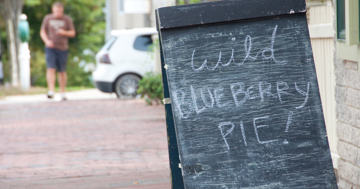 5 Places Where You Can Find the Most Mouthwatering Blueberry Pie in Maine