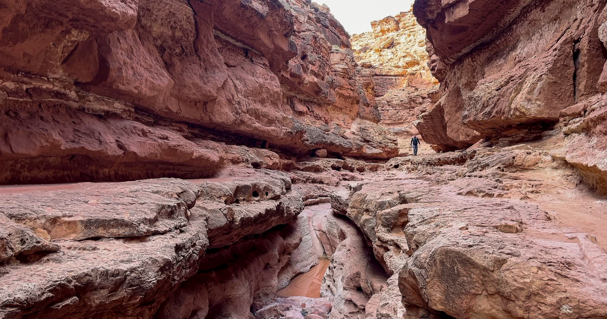 This Undiscovered Hidden Hike in Arizona Is an Otherworldly Adventure