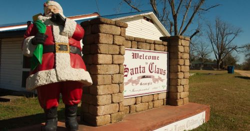 Santa Claus, Georgia welcome sign
