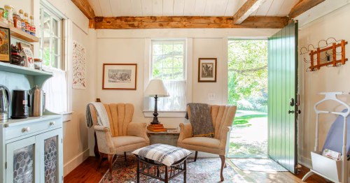 Airbnb with cozy farmhouse interior in New Hampshire