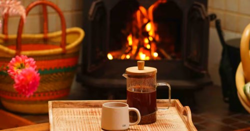 A Hallmark stay in Hawaii, complete with fireside cheer.