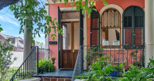 Front entrance of Eclectic Duplex, an Airbnb in New Orleans, an 1880s home that has been restored