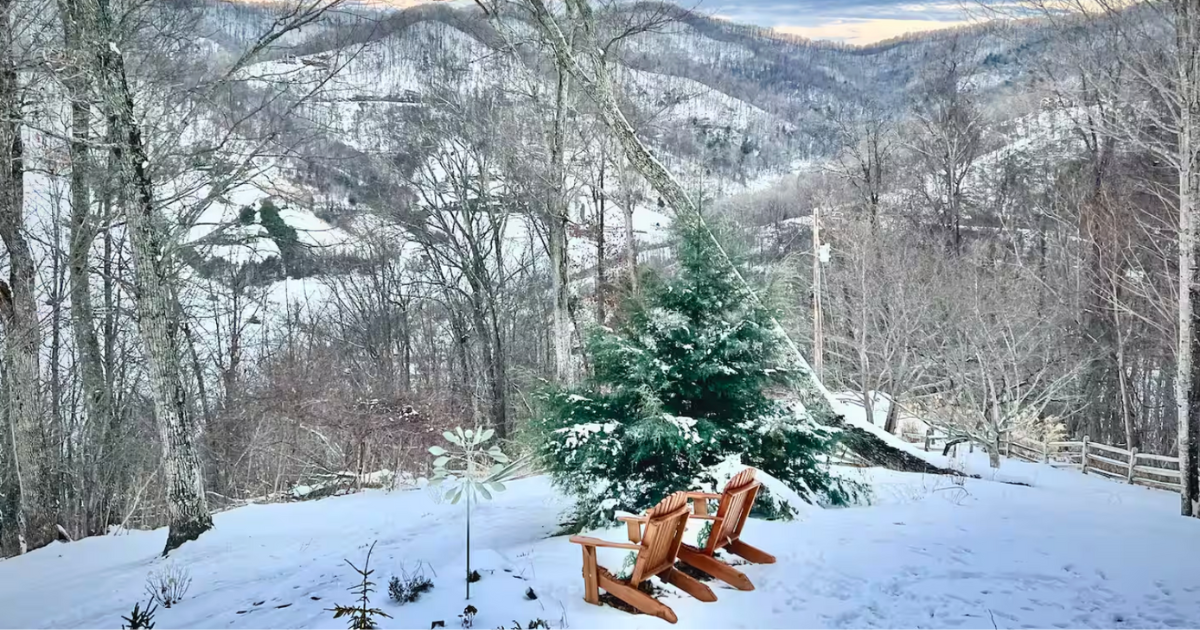 This Cozy North Carolina Airbnb Is Straight Out of a Hallmark Movie