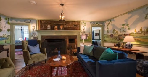 Traditional and historic living room at Airbnb in CT