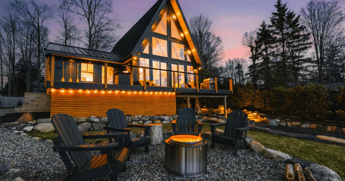 The New Jersey Airbnb With a Next-Level Hot Tub That Redefines Cozy Season