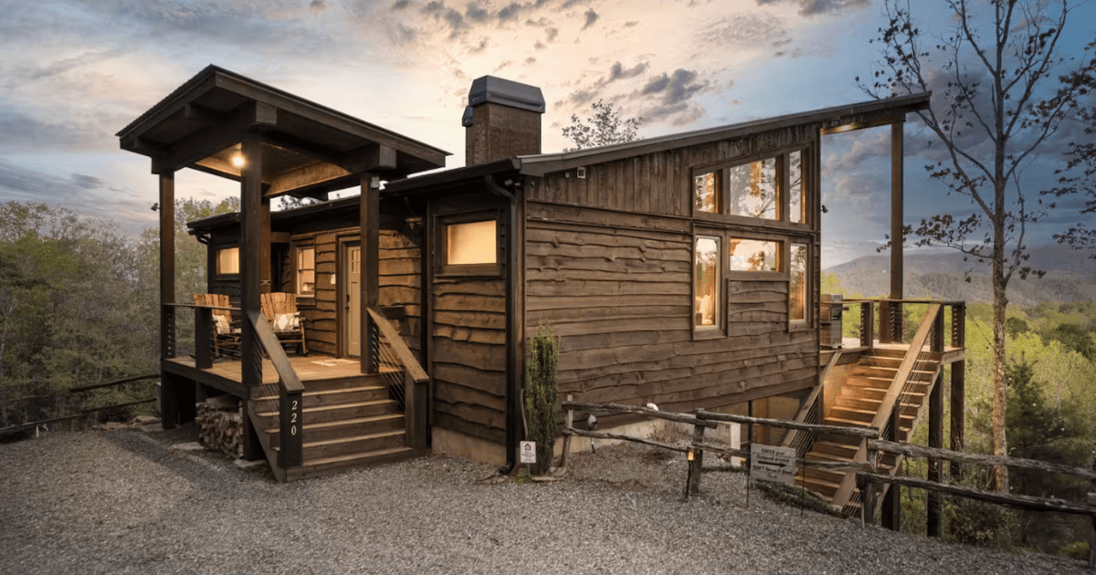 The Georgia Airbnb With a Next-Level Hot Tub That Redefines Cozy Season