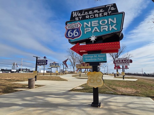 Route 66 Neon Park sign