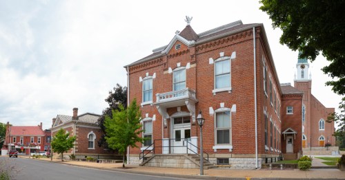 Red brick buildings in Ste Genevieve, Missouri