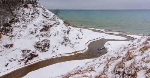 A wintery scene on the side of Lake Michigan in Indiana