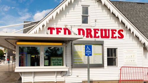 Exterior of the historic Ted Drewes, founded in 1929, on Route 66 in St. Louis, Missouri, USA.