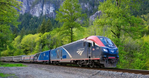 the empire builder amtrak through the cascade mountains