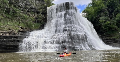 A paddle trail in Tennessee leads to a stunning waterfall.