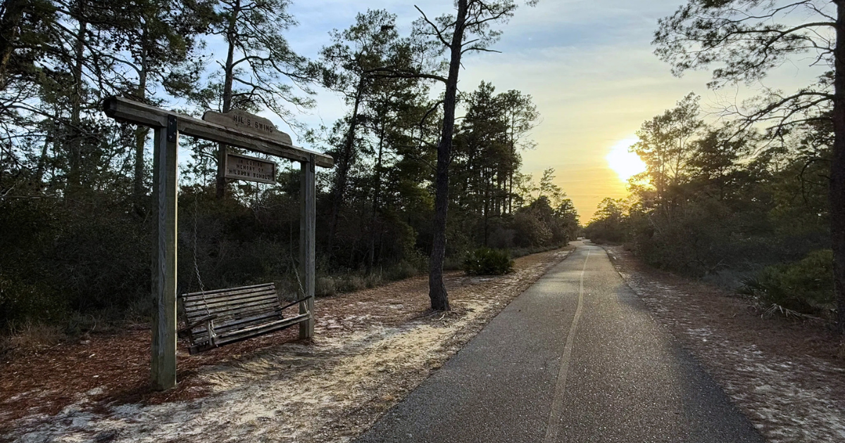This Famous Dune Hike in Alabama Has a Feature You Won’t Want to Miss