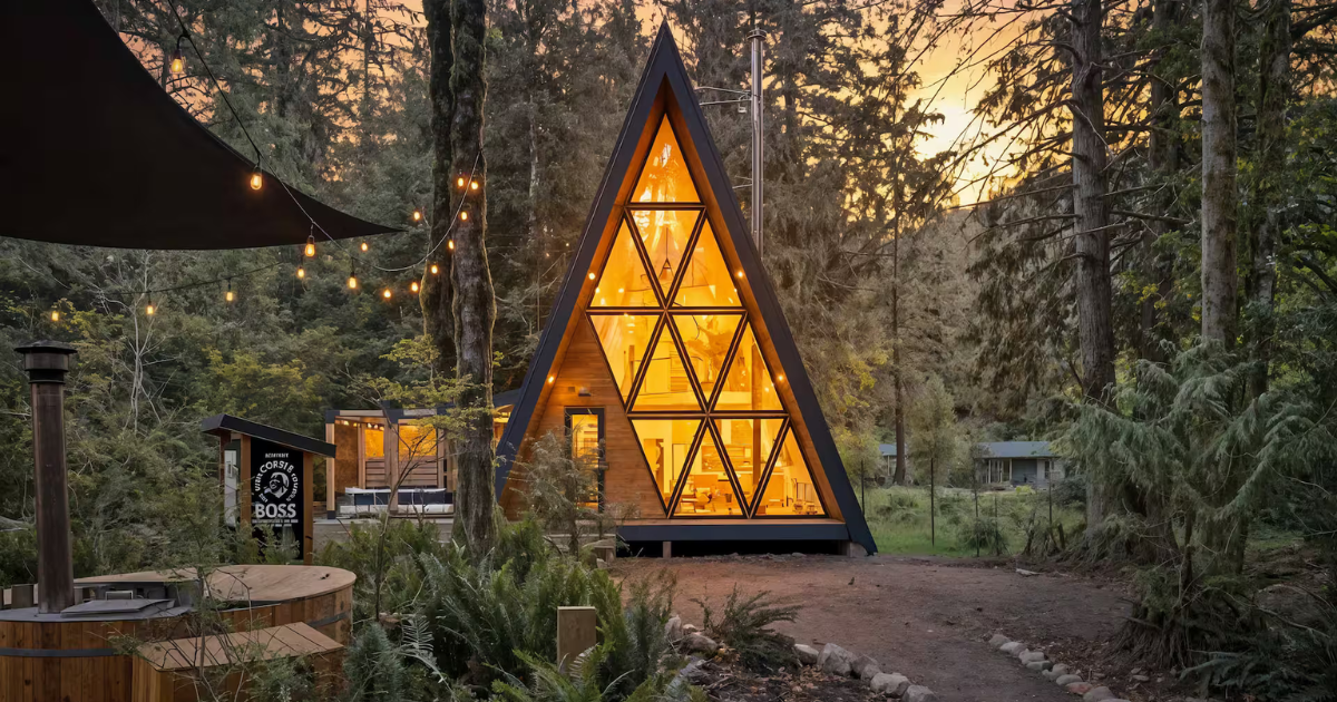 5 Epic Airbnbs in Oregon With Cold Plunges, Indoor Pools, and River Access