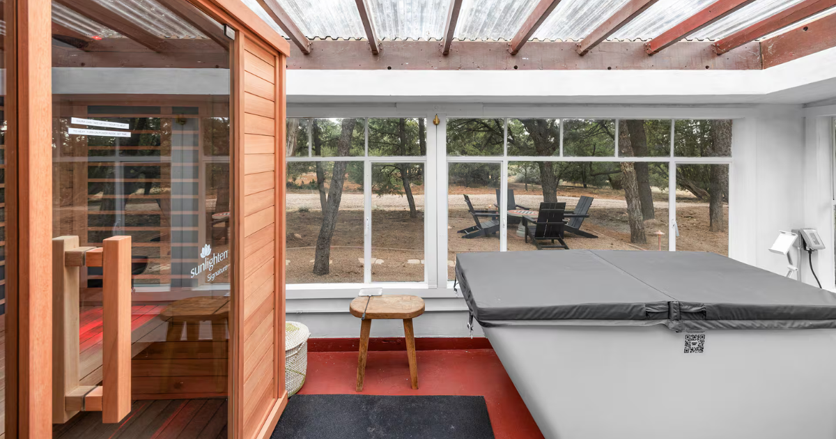 These 3 New Mexico Airbnbs Have Cold Plunges, Hot Tubs, and Unreal Views
