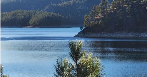 A lake along the Osprey Trail in South Dakota