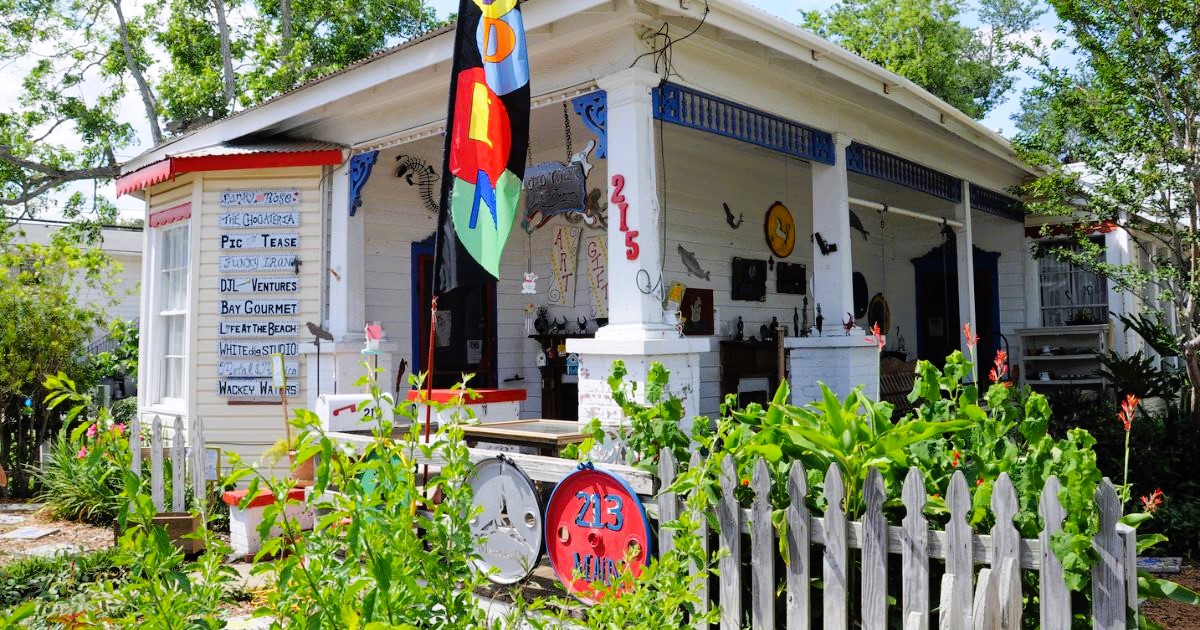 Locals Love This Quirky Town in Mississippi—and It’s Still Underrated
