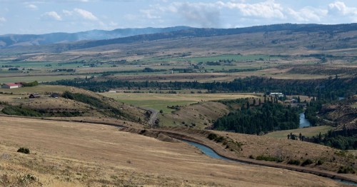 A panoramic view of Cle Elum and the surrounding valley on a late summer day in Washington State.