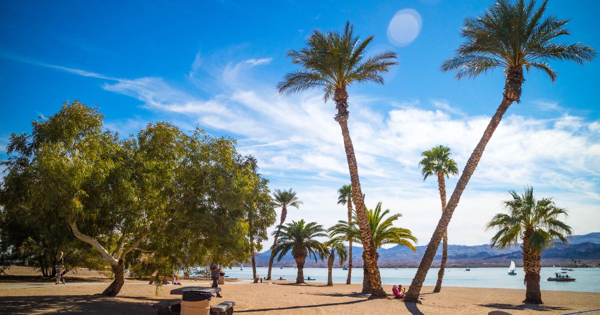 Locals Love This Tropical-Style, Swimming Spot in Arizona (That Doesn't Feel Like the U.S.)