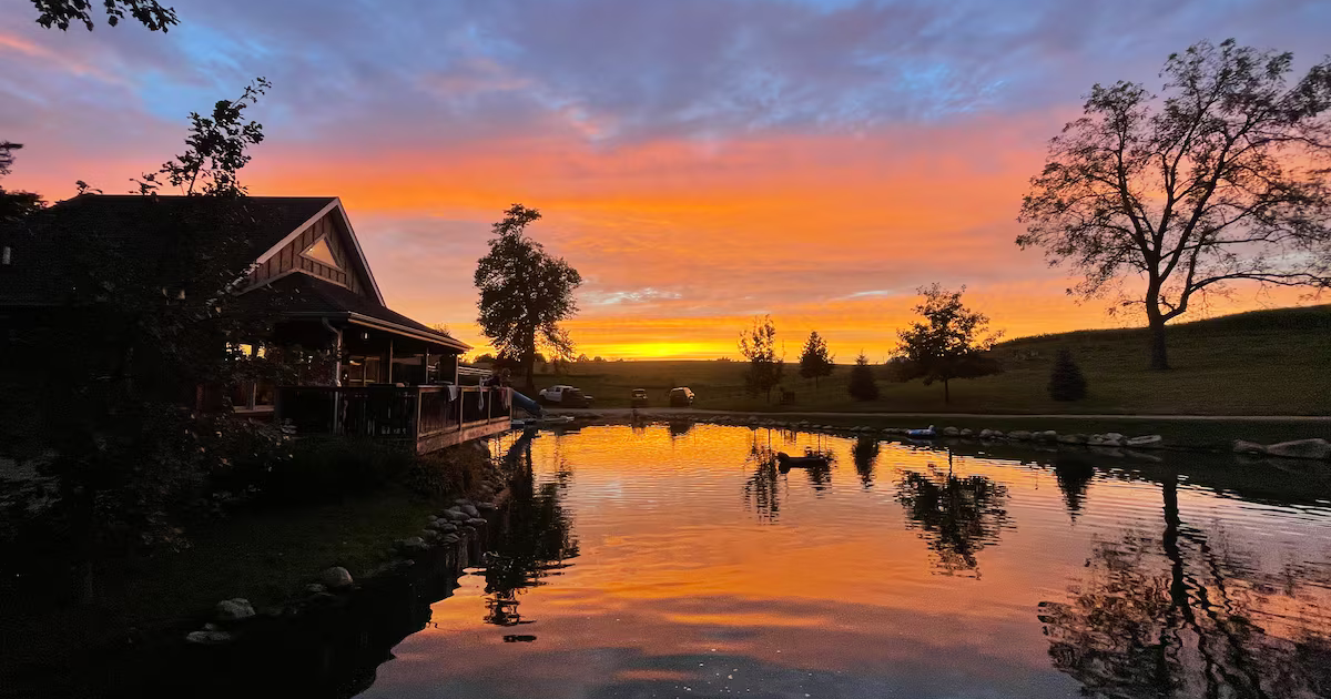 5 Waterfront Iowa Rentals So Stunning They Don’t Feel Real