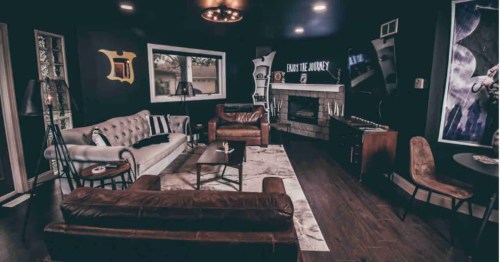 Living room in the Wednesdays Lair in Lincoln, Illinois.