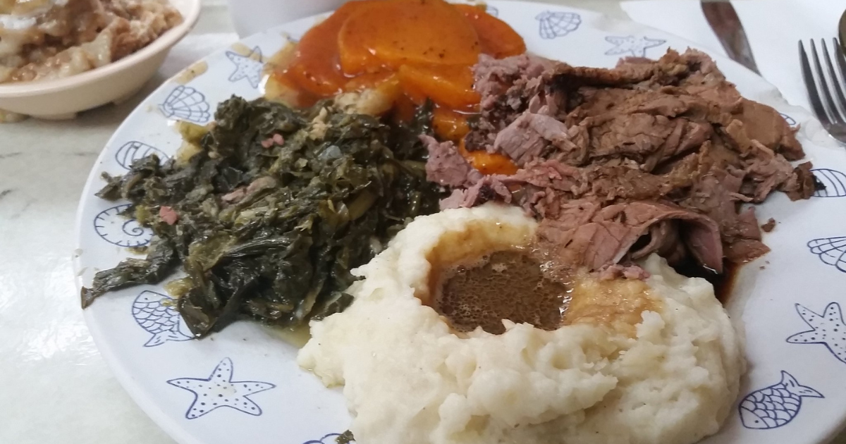 Tennessee's Best-Kept Culinary Secret Is a Style of Dining Out-of-Staters Never Heard Of