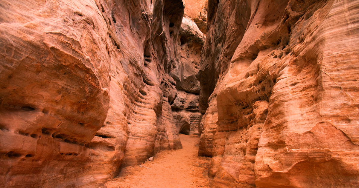 12 Underrated Slot Canyon Hikes In The U.S. Far Better Than The Crowded Tourist Traps