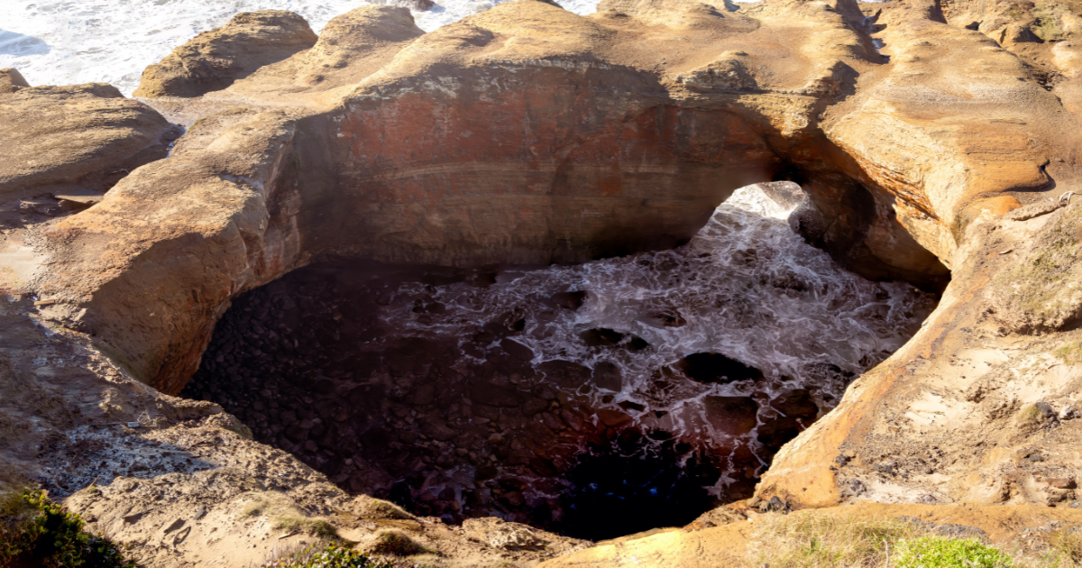 Devils Punchbowl Sounds Scary, But It's One of the Best Hikes in Oregon
