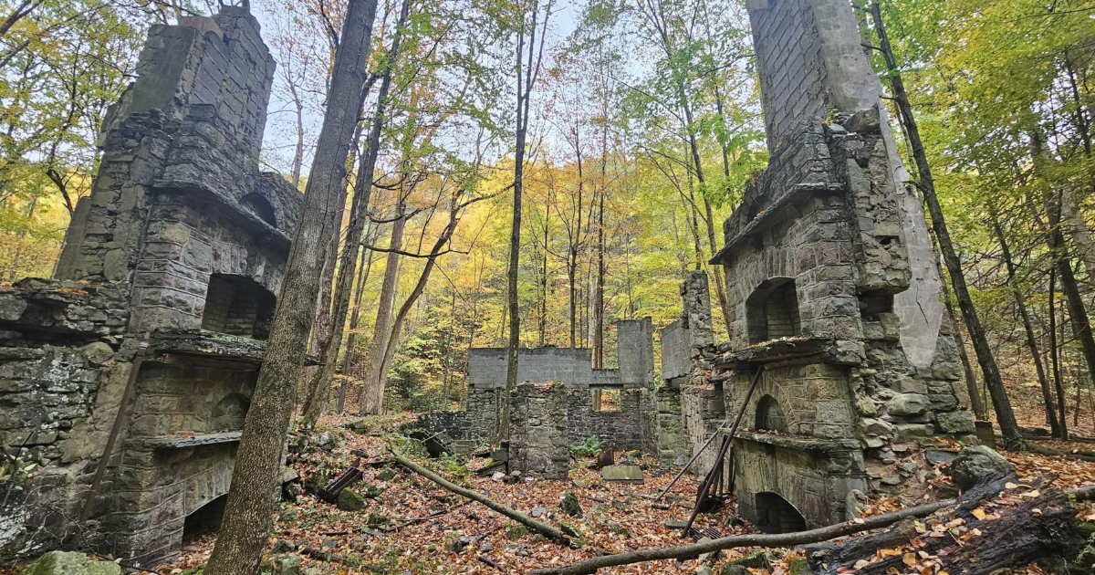 Devil’s Hole Sounds Scary, but It’s One of the Best Hikes in Pennsylvania