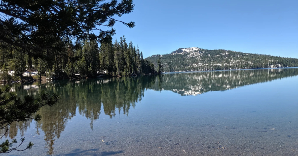 This Hidden Lake Might Be the Prettiest Spot in Northern California