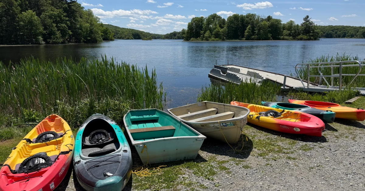 This Hidden Lake Might Be the Prettiest Spot in New Jersey