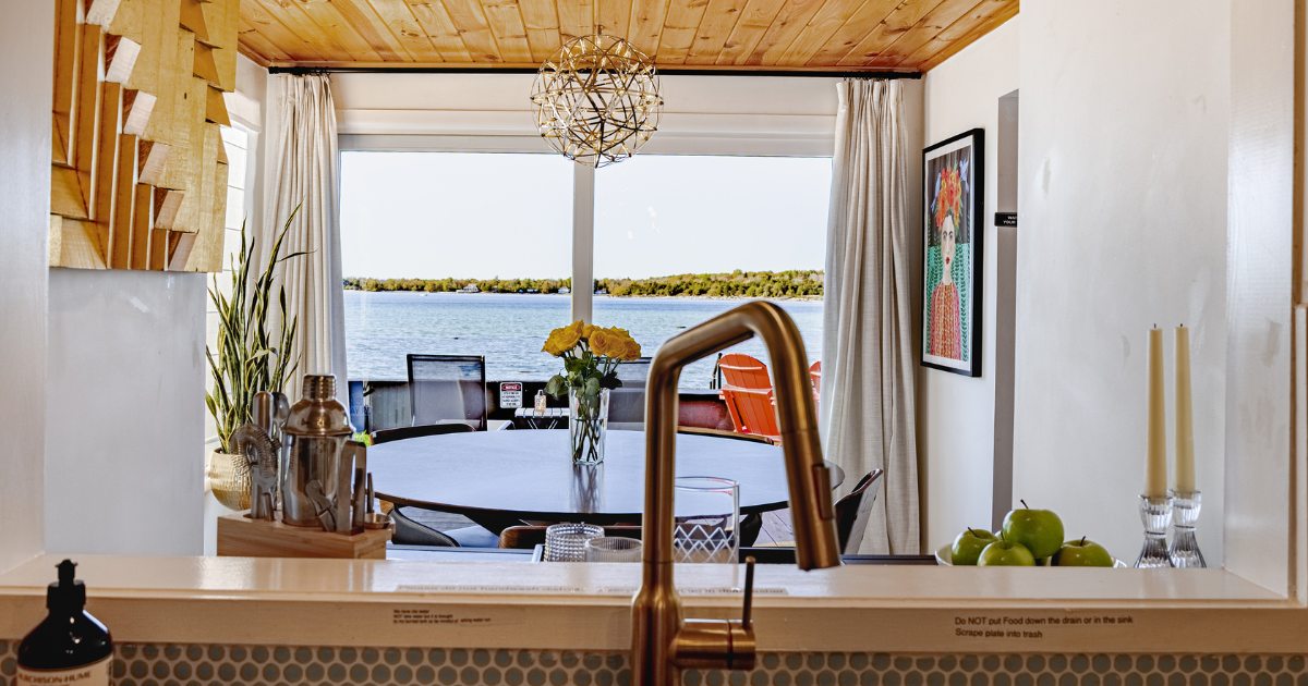 The Lakefront Airbnb in New York Is an Adventure Lover's Paradise