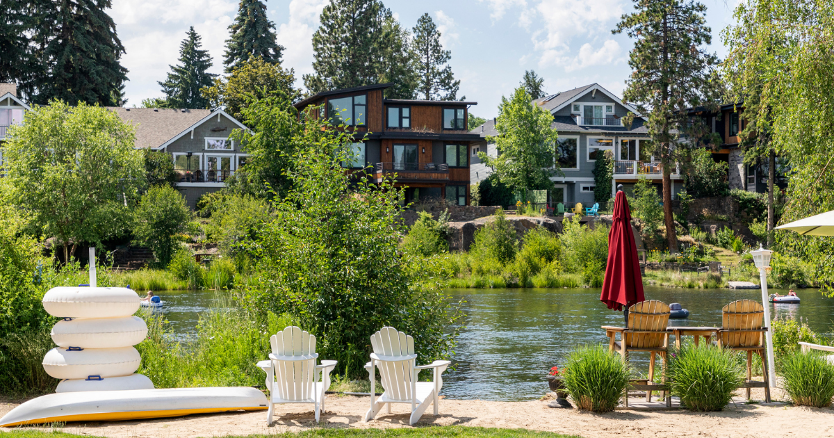 10 Unique U.S. Airbnb Rentals With Private Features Worth Booking