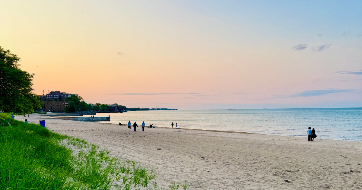 This Hidden Beach in Illinois Is Better Than the Popular One