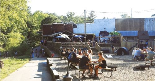 Outdoor seating at Creekside Taphouse, Asheville, NC