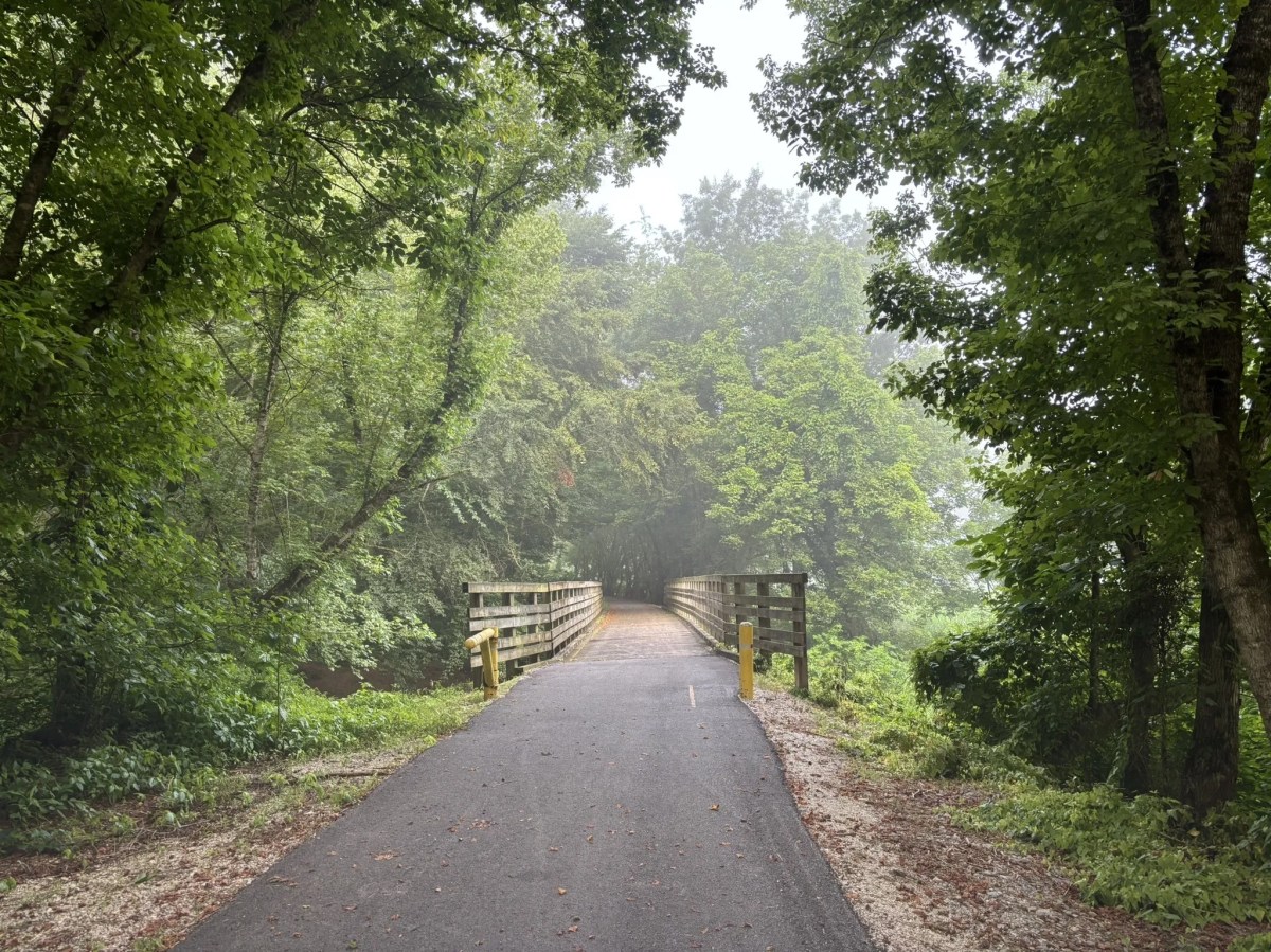You'll Cross 24 Bridges And An Abandoned Tunnel On Kentucky's Longest Rail Trail