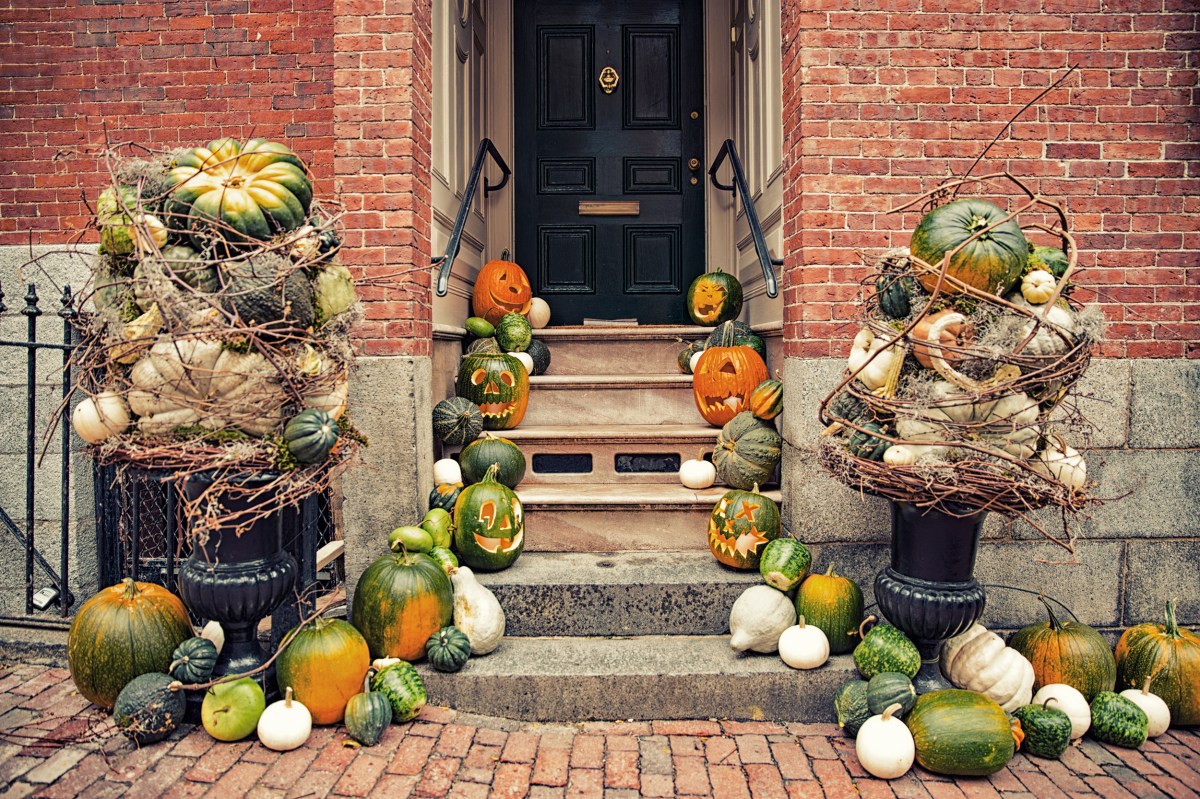 11 U.S. Halloween Festivals Worth Booking a Vacation Around
