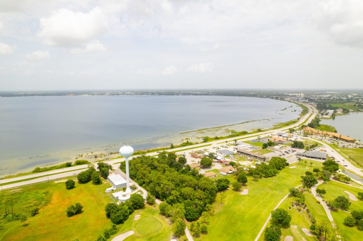Circular Fall Backdrops Sebring: The Retro Florida Town Made for Fall Getaways