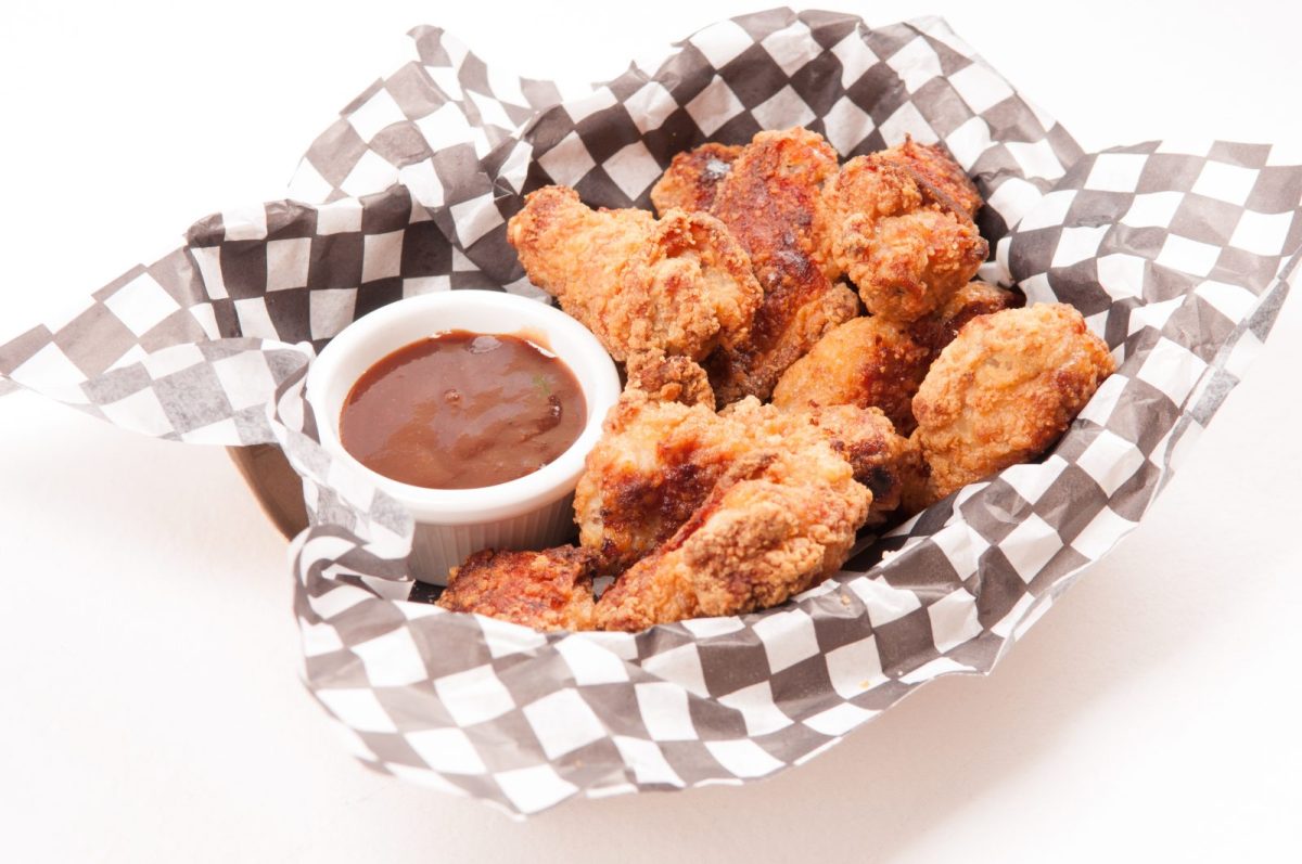 Wingz 401 Wingz in Cranston, RI: Buffalo-Born Wings and a Standout Sauce List